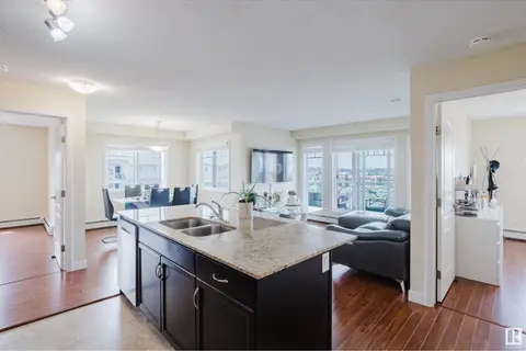 #415 12650 142 AV NW