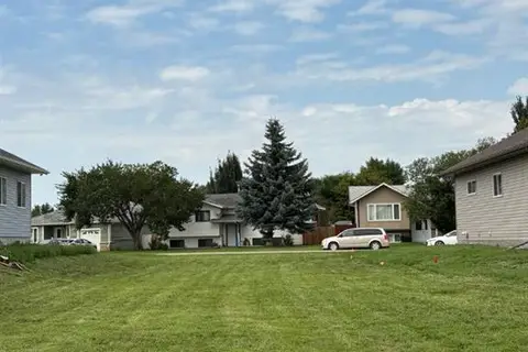 117 Upland Boulevard W