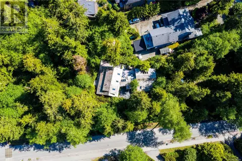 1180 Lynn Rd