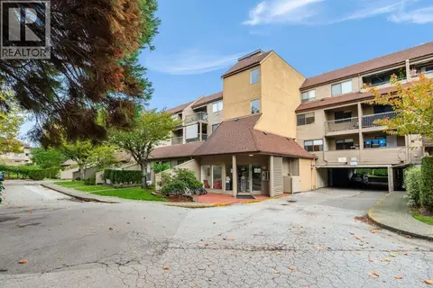 322 8120 COLONIAL DRIVE