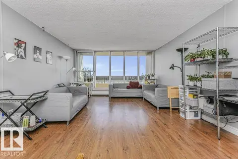 #143 8735 165 ST NW