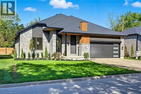 141 PARKSIDE Drive