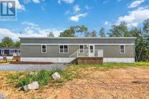 9 Pebble Lane