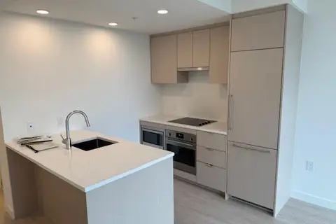 703 13675 107A AVENUE