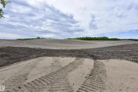 RR 84U TWP RD 563