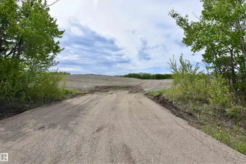 RR 84U TWP RD 563