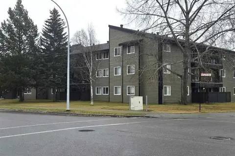 105A, 5611 10 Avenue