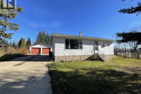 196 3rd STREET W