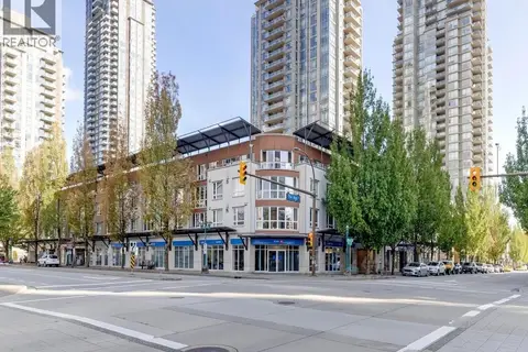 210 1163 THE HIGH STREET