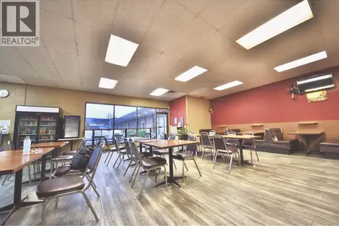 31-33 7621 VANTAGE HIGHWAY