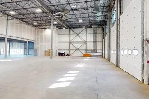 Unit 5, 4811 Roper Road
