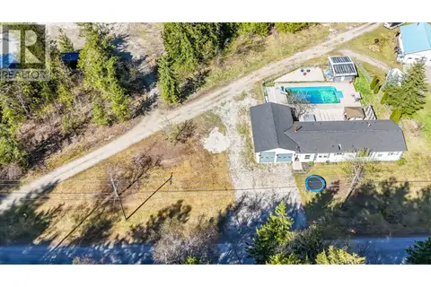 1740 Illecillewaet Road