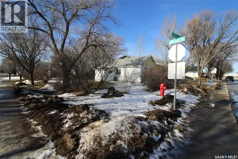 605 3rd STREET W