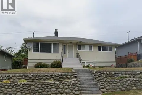 4761 RIDGELAWN DRIVE