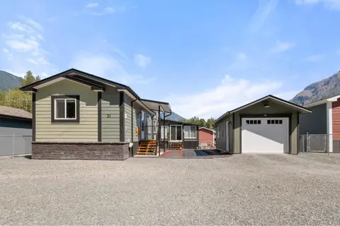 21 59060 LOUGHEED HIGHWAY, Agassiz