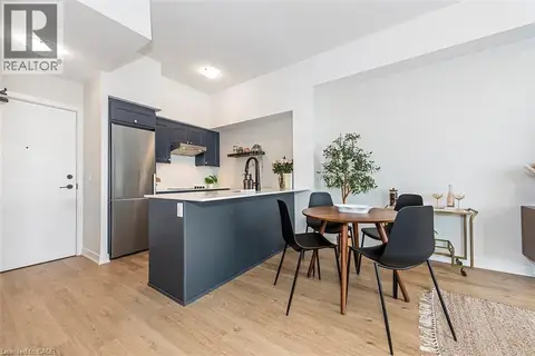 600 NORTH SERVICE Road Unit# 606