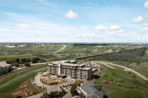 411, 102 Scenic Drive N