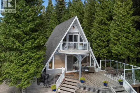 4685 LAKESIDE DRIVE