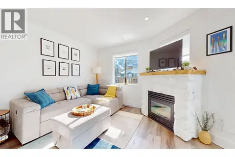 449 4314 MAIN STREET