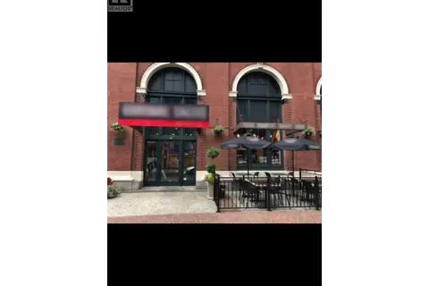 16 601 W CORDOVA STREET
