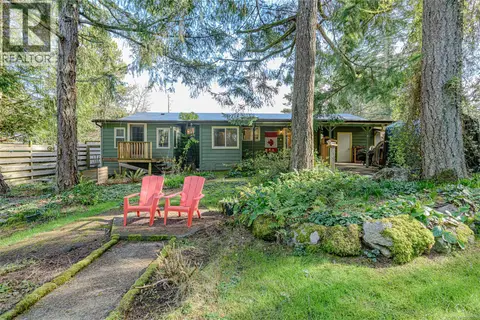 126 Maliview Dr