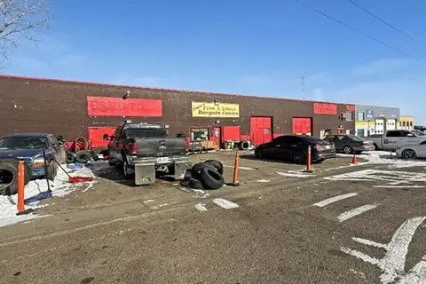 Unit 1, 1621 Highway Avenue SE