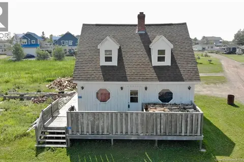22 Beach Street