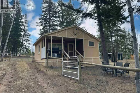 882 S GREEN LAKE ROAD
