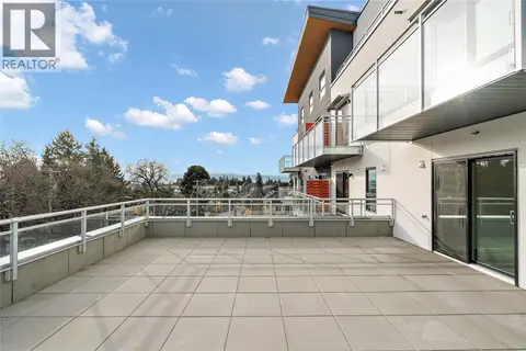307 1102 Esquimalt Rd