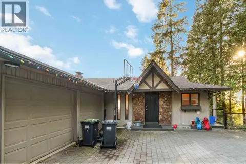 5189 MADEIRA COURT