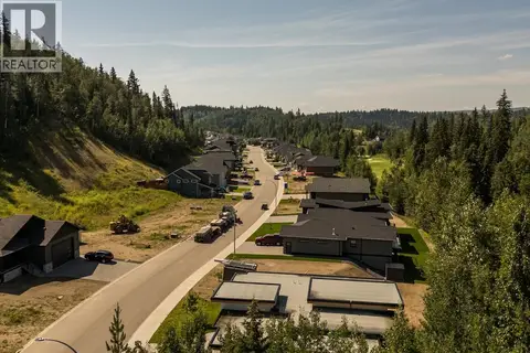 3098 LINKS DRIVE