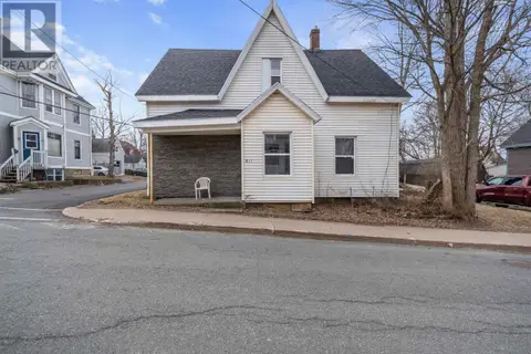 277 MacLean Street