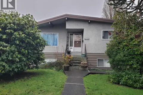 2638 E 49TH AVENUE