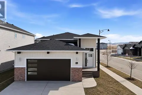 41 Emmett Crescent
