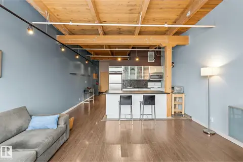 #213 10309 107 ST NW