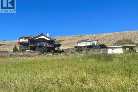 4425 Strawberry Heights Road