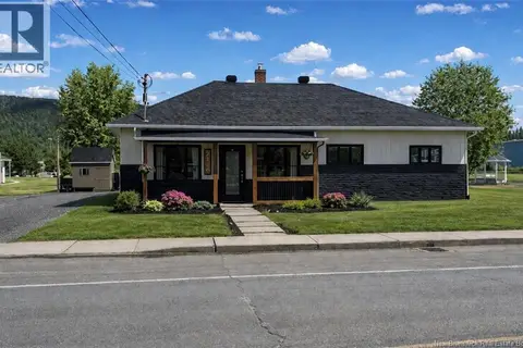 2116 Commerciale Street