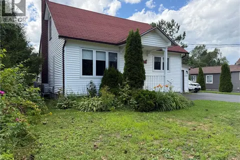 3783 Rue Principale
