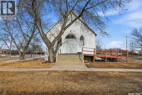 12 3rd AVENUE E