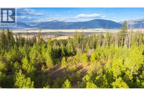 2075 Highland Crescent