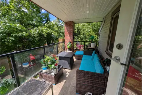 212 2233 MCKENZIE ROAD
