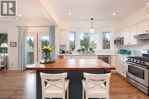 325 Harmston Ave