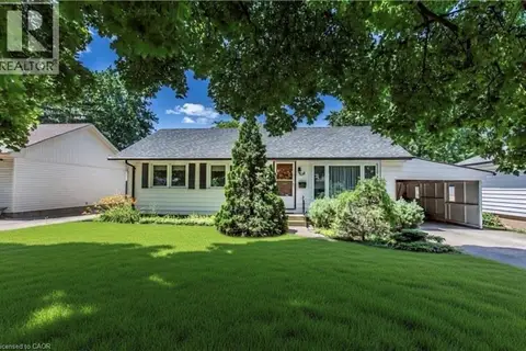118 JACOBSON Avenue