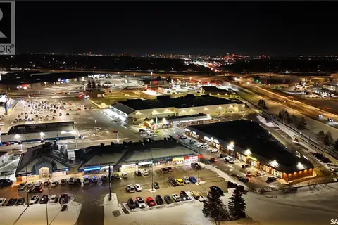9 3000 Diefenbaker DRIVE