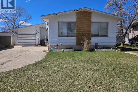 579 Poplar CRESCENT