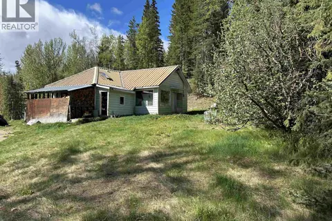 5676 LOWDEN ROAD