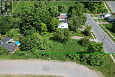 1051 Peoples RD