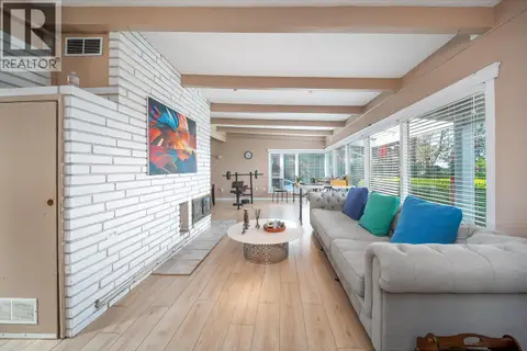 122 GRAHAM DRIVE