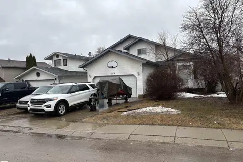 5306 44 ST