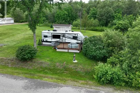 404 Halcomb Rd